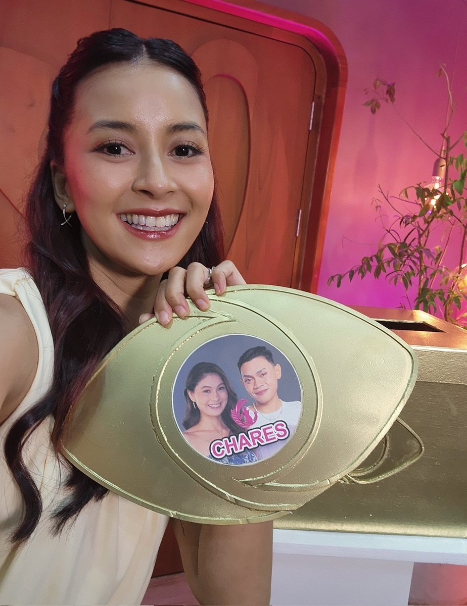 iamsuperbianca's tweet photo. Our FIRST BIG 4 DUO... Charlie and Esnyr!!!! Ngl, nakakaiyak yung iyak nila and how happy the other final duos are for them. 

So excited for the moment I get to call the names of the other duos to the BIG 4!!!! They are all so deserving kaya let's see!!!! #PBBCollabFirstBig4 https://t.co/mCLSYZB11h