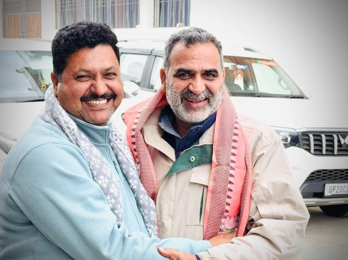 Bhupendra Chauhan Bobby (@bhupendrabobby1) on Twitter photo ओजस्वी वक्ता व कर्तव्यनिष्ठ व्यक्तित्व के धनी, माननीय पूर्व केंद्रीय मंत्री श्री <a href="/drsanjeevbalyan/">Dr. Sanjeev Balyan</a> जी, आपको जन्मदिन की हार्दिक बधाई एवं शुभकामनाएं।
मैं ईश्वर से आपके उत्तम स्वास्थ्य एवं दीर्घायु जीवन की कामना करता हूँ। ओजस्वी वक्ता व कर्तव्यनिष्ठ व्यक्तित्व के धनी, माननीय पूर्व केंद्रीय मंत्री श्री <a href="/drsanjeevbalyan/">Dr. Sanjeev Balyan</a> जी, आपको जन्मदिन की हार्दिक बधाई एवं शुभकामनाएं।
मैं ईश्वर से आपके उत्तम स्वास्थ्य एवं दीर्घायु जीवन की कामना करता हूँ।
