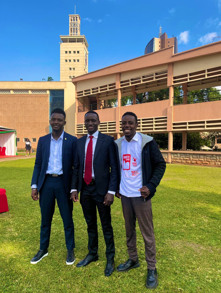 thiskenbabu's tweet image. Later,I held a consultative meeting with a delegation of youth&amp;amp;GenZ Aspirants who paid me a courtesy call to discuss critical methods to employ in there bid to have more GenZs registered as voters &amp;amp; secure elective seats in the coming elections. And issues around @NYC_YouthVoice