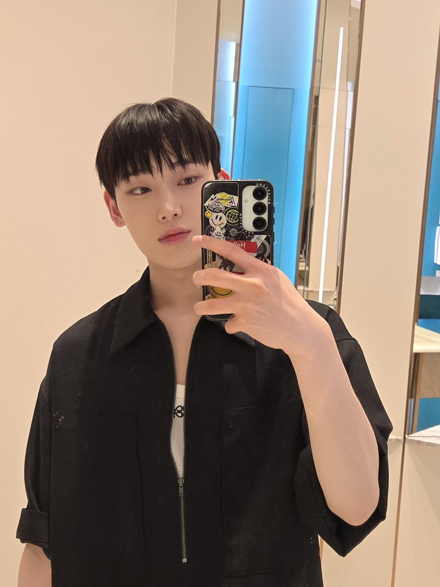 세상에 모든 사랑을 너가 받길 바라💗

#하늘에서_떤사님_내려오신날
#SunooHeartOfJune