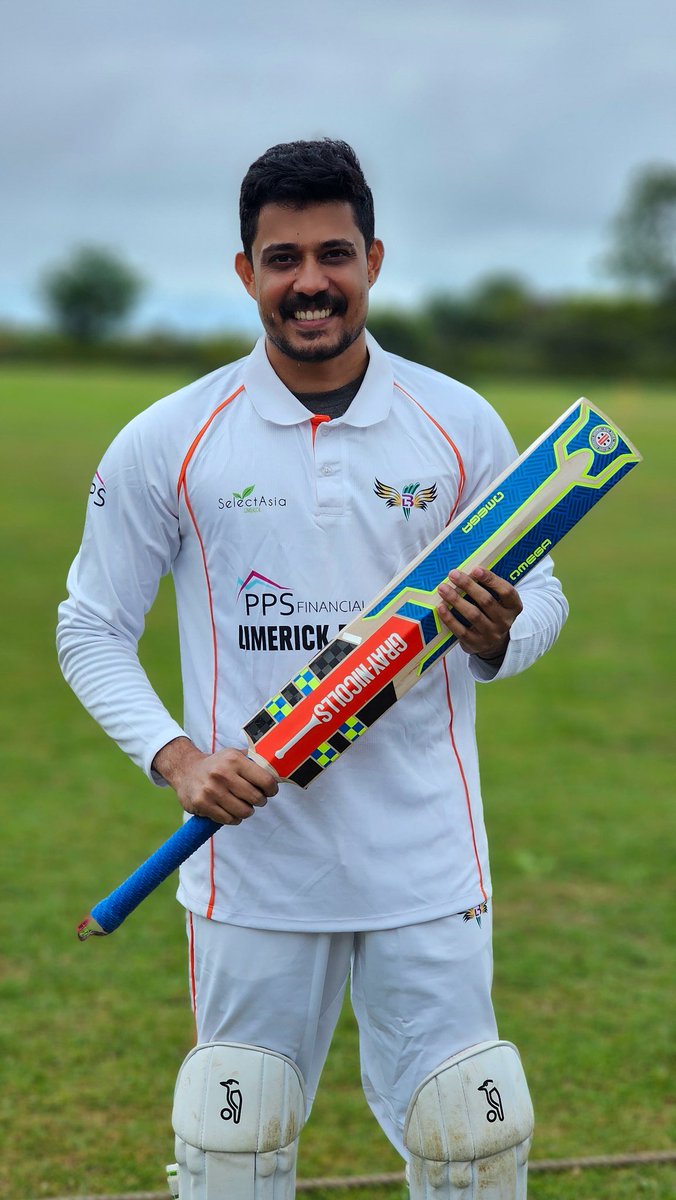 A brilliant 50 scored by opener Ajay Abraham vs Harlequins in the Div 3 league game at Farmer's Cross 👌 Ajay scored 50(38) including 5x4️⃣, 2x6️⃣ 🤝