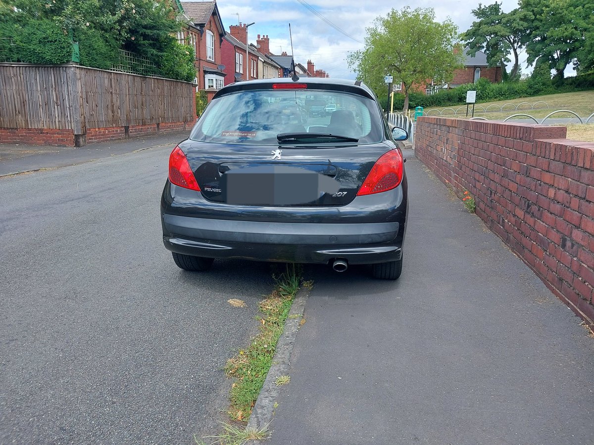 BrierleyHillWMP's tweet image. #Arrest on patrol we saw this car which had been stolen overnight during a burglary. We detained the occupants as they parked up and arrested them both on suspicion of burglary, checks showed the driver was also wanted for theft. The car has now been recovered #DYcrimeteam