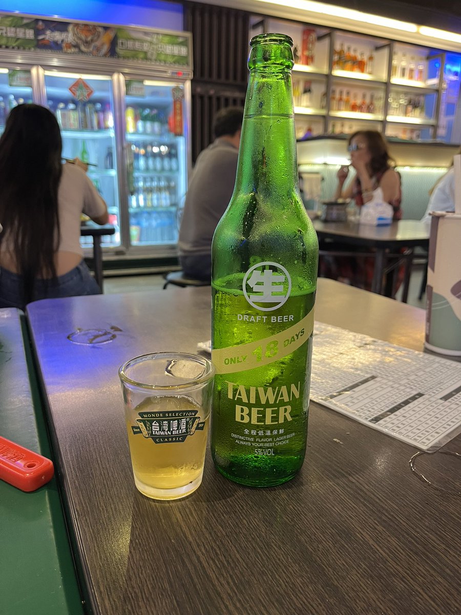 賞味期限が18日という、台湾でしか飲めない台湾ビールのONLY 18DAYS