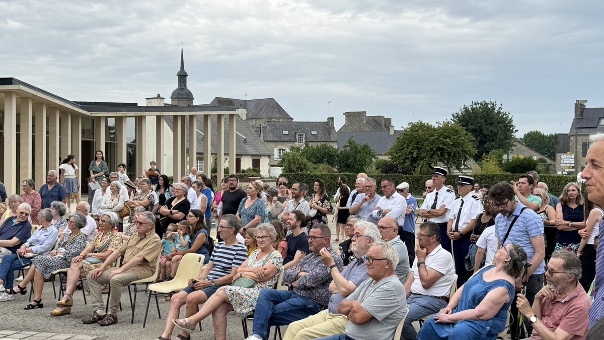 Alain Cadec (@alaincadec) on Twitter photo Week-end de terrain avec notamment l’inauguration de logements sociaux (conventionnés) <a href="/f_hamonx/">Xavier Hamon</a> à Saint Gilles Vieux Marché et inauguration de la nouvelle et belle Mairie de Plélan-Le-Petit <a href="/LeFurCorentin/">Corentin Le Fur</a> <a href="/LeHouerouA/">Annie LE HOUEROU</a> <a href="/alecuyer/">Arnaud Lécuyer</a> <a href="/DesboisMichel/">Michel DESBOIS</a> Week-end de terrain avec notamment l’inauguration de logements sociaux (conventionnés) <a href="/f_hamonx/">Xavier Hamon</a> à Saint Gilles Vieux Marché et inauguration de la nouvelle et belle Mairie de Plélan-Le-Petit <a href="/LeFurCorentin/">Corentin Le Fur</a> <a href="/LeHouerouA/">Annie LE HOUEROU</a> <a href="/alecuyer/">Arnaud Lécuyer</a> <a href="/DesboisMichel/">Michel DESBOIS</a>