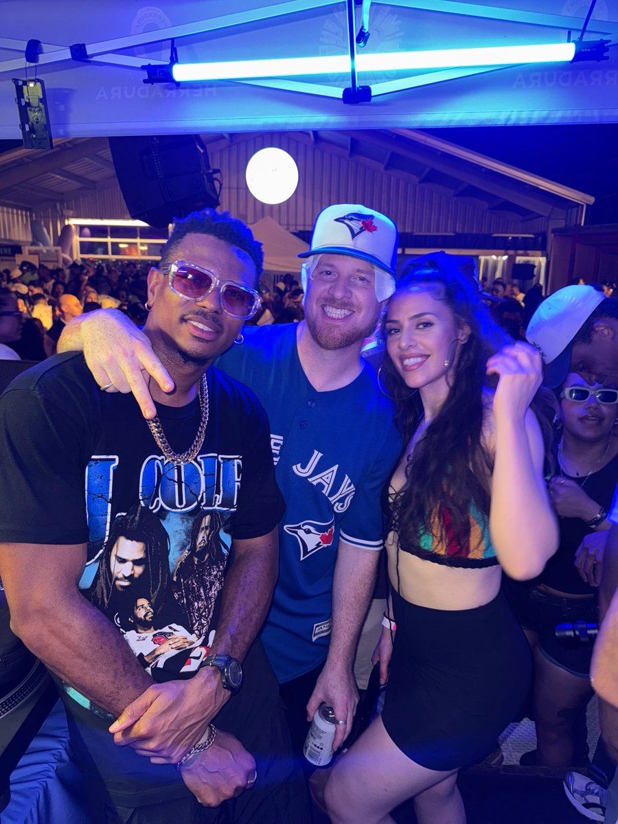 Coldest ❤️‍🔥 ⁦<a href="/DEEJAYPUFFY/">DJ PUFFY</a>⁩ ⁦<a href="/SkratchBastid/">Bastid.</a>⁩