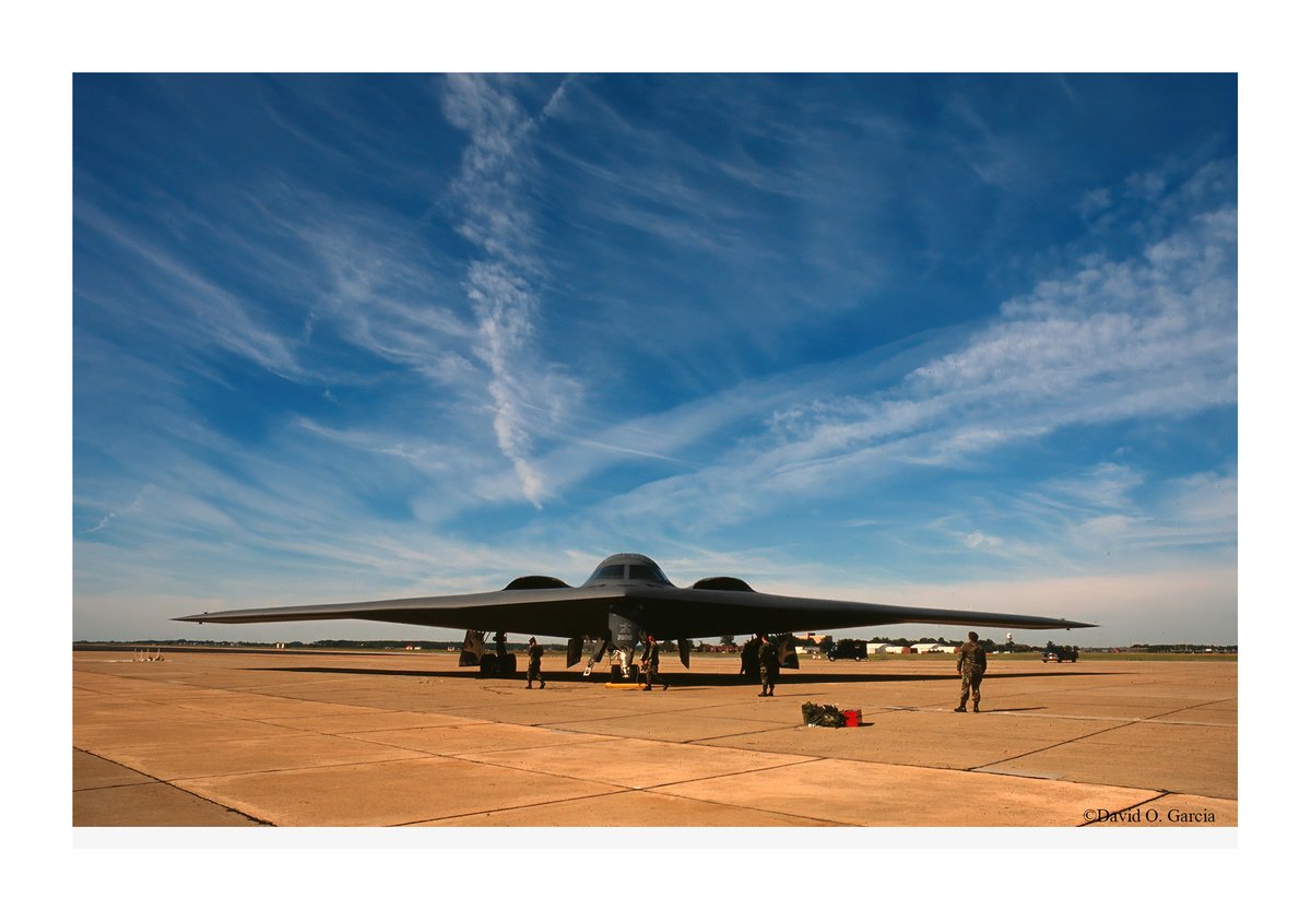 thevidgoo's tweet image. The Northrop B-2 bombers that bombed Iran flew a 36 hour mission. The aircraft has cockpit space for only two crewmen. There were no relief crews to take their place. Many keyboard commandos find it impossible to belief that the crews were alone.
