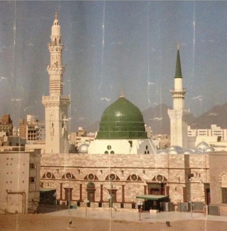 Bol bol tevbe edin, Hz. Muhammed'in yolundan başka yol tanımayın. Ölüm veya şehadet kapımızı çalabilir. İlimsiz, irfansız, cihad muhabbeti olmaksızın Rabbe gitmekten Rabbe sığınırım.