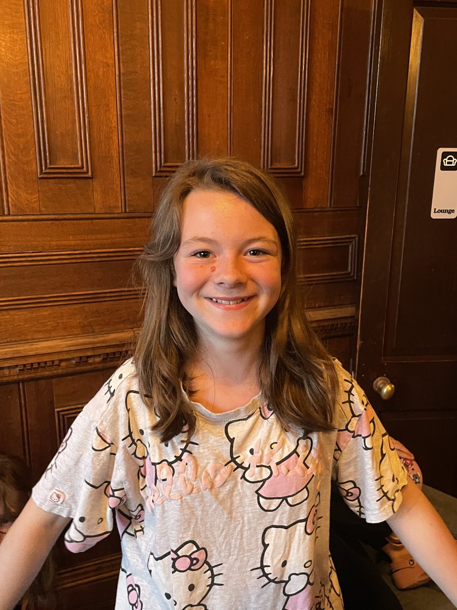 Evening ⁦<a href="/LongMeadowSch/">Long Meadow 🎈🎈🎈</a>⁩