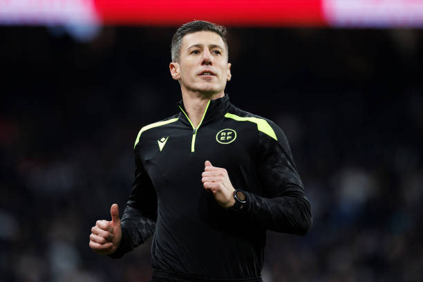 No ver a estos dos árbitros mañana en las listas de árbitros de primera división para la temporada 2025/26 será debilitar la plantilla.