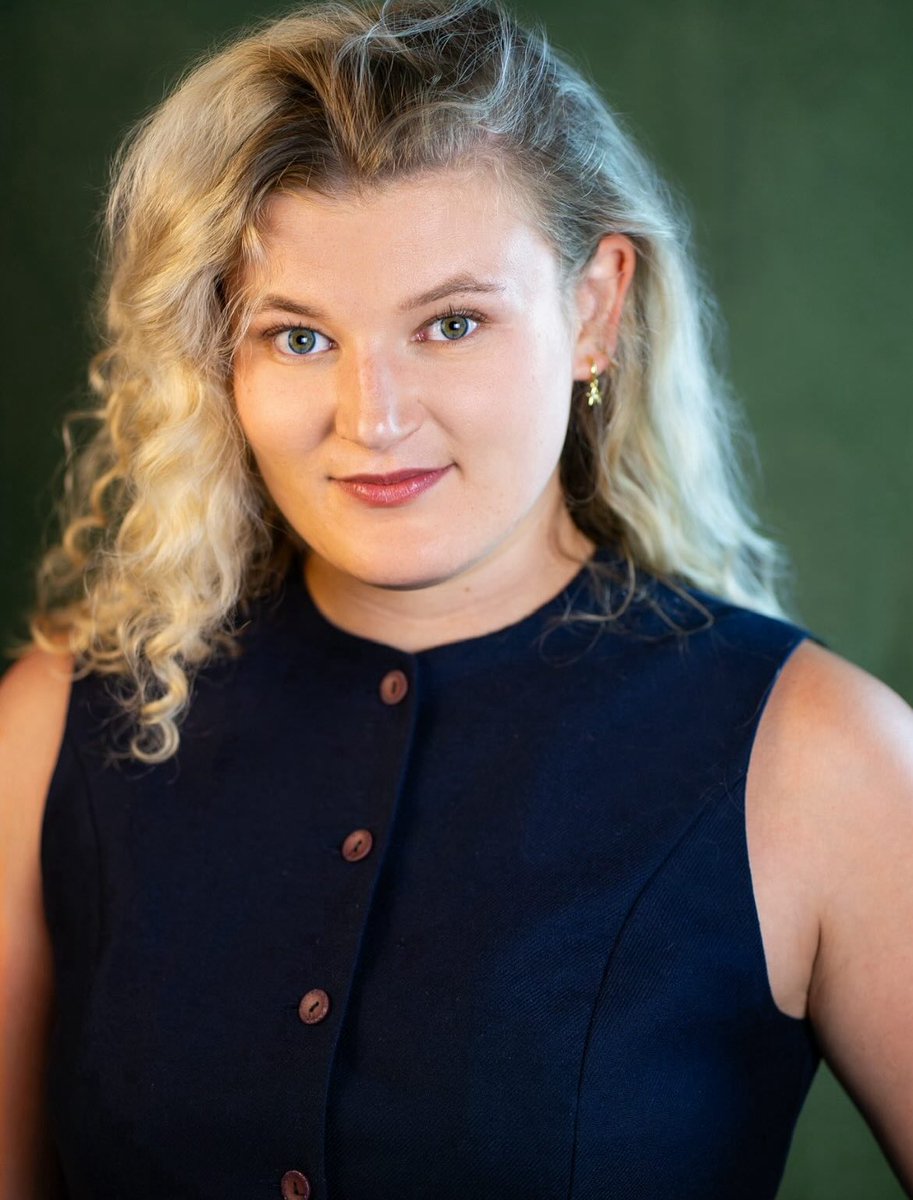 LeechesPlay's tweet photo. INTRODUCING….!
Catrin Griffith Jones! 
Catrin will be performing the role of Janet in LEECHES. Make sure to see Catrin performing as Janet this summer at the @gmfringe from the 22nd - 26th July ! (Tickets in bio!!!)
#gmfringe #manchester #whatsonmanchester #acting #play #fringe https://t.co/x2akXprpgm