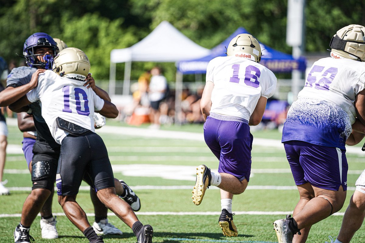 V_Williams3's tweet image. We not scared to block #number10
