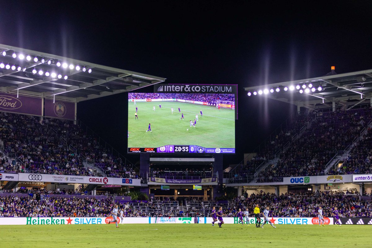 Absen_Inc's tweet image. Inter&amp;amp;Co Stadium is World Cup-ready — and Absen is proud to be part of the transformation! 🏟️⚽

Our dvLED tech is redefining the fan experience. Check out the feature in @sbjsbd 👇
🔗 bit.ly/absen-sbj

#AbsenInc #StadiumTech #WorldCup2026 #FanExperience