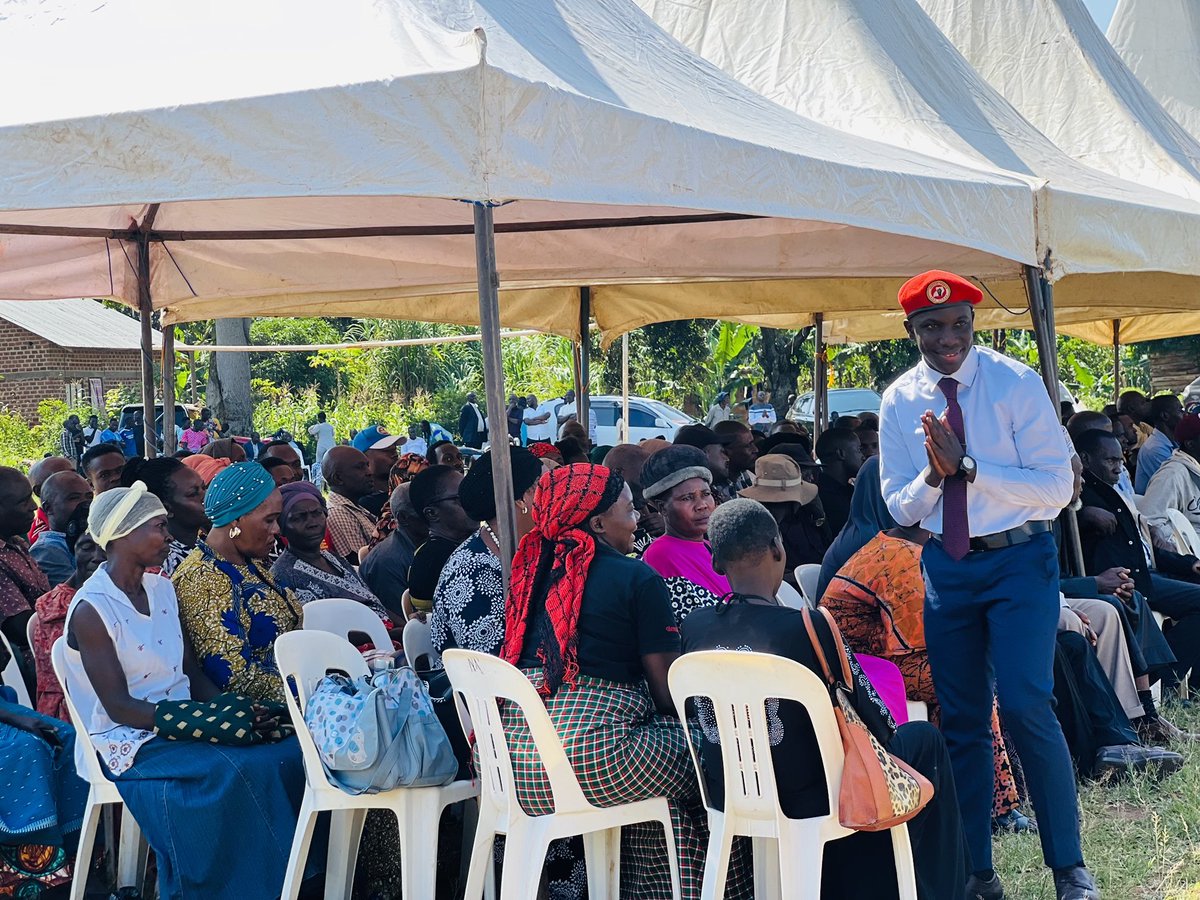 MaserukaRobert's tweet image. We daily reach out to the people.
Seeking for their mandate and preaching our revolutionary message.
Earlier today in Mpunge Subcounty.