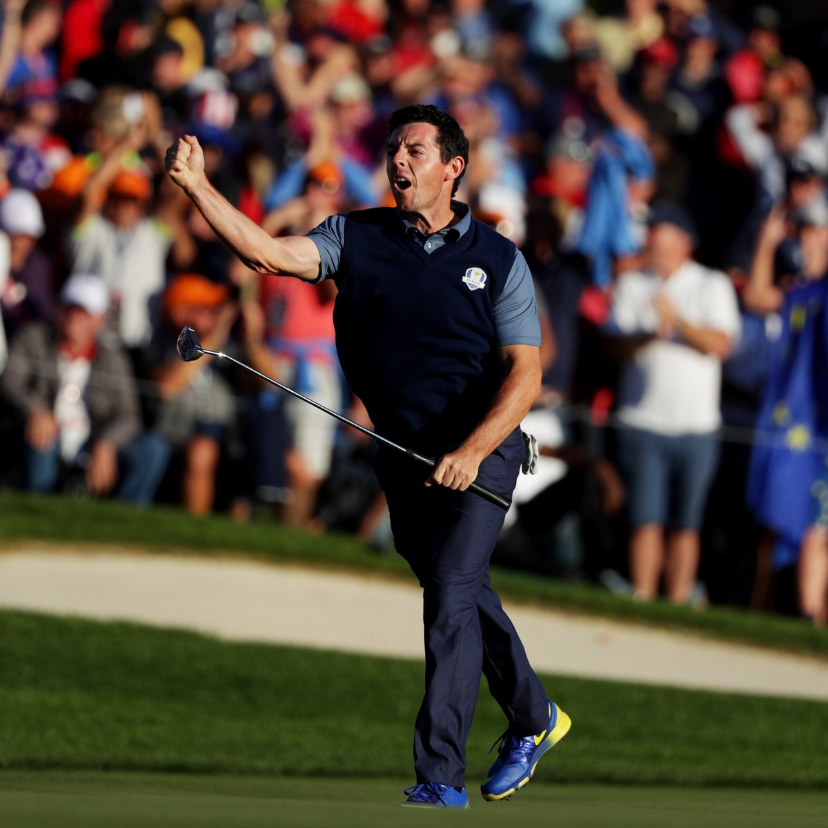 jamierkennedy's tweet photo. Total Ryder Cup points.

(Since it became Europe vs USA in 1979)

🇪🇺 295.5
🇺🇸 292.5

Just three points. Over 588 matches. https://t.co/1TDVuzZ9i8