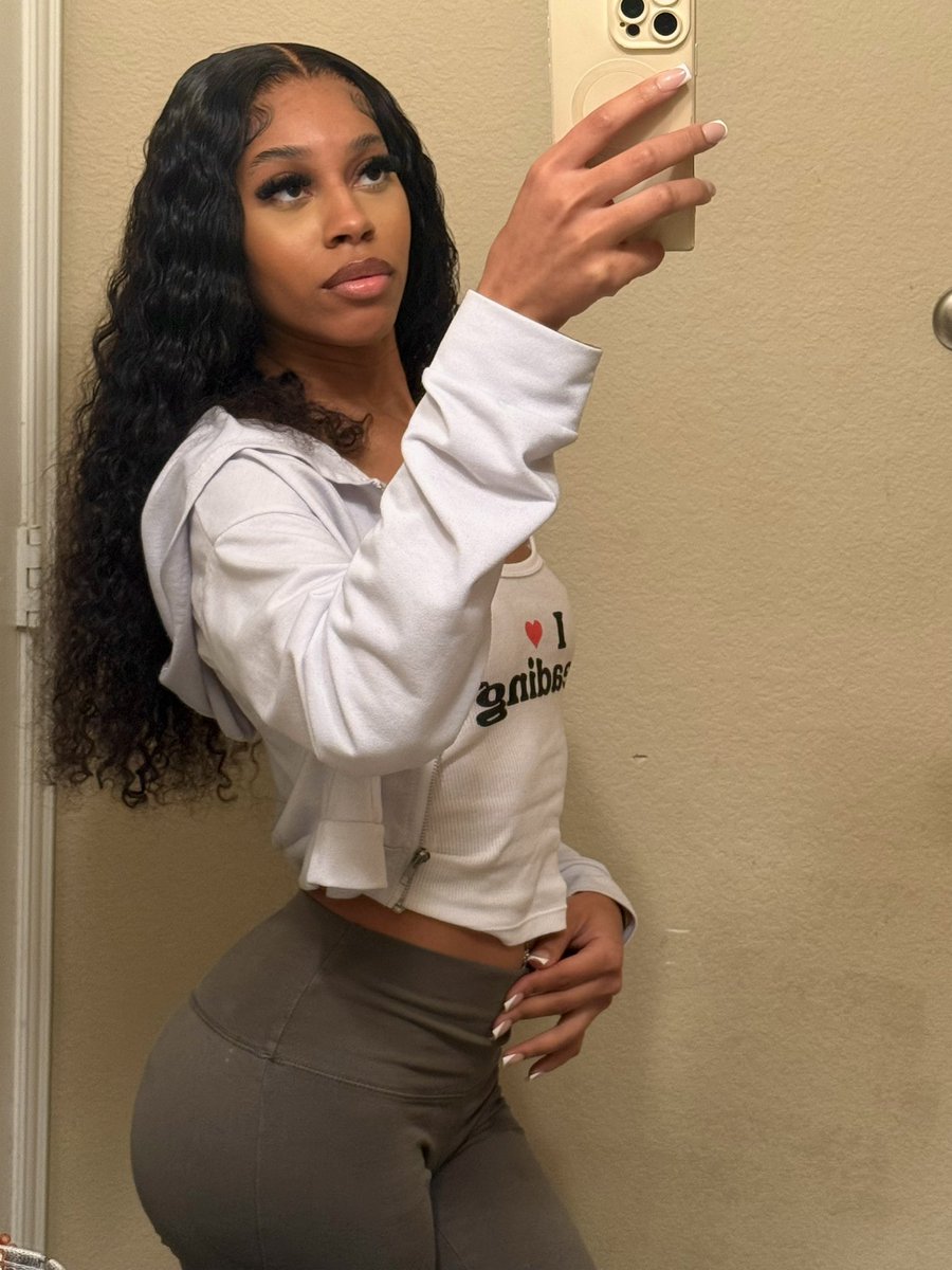 LexWithDaTea's tweet image. 🖤