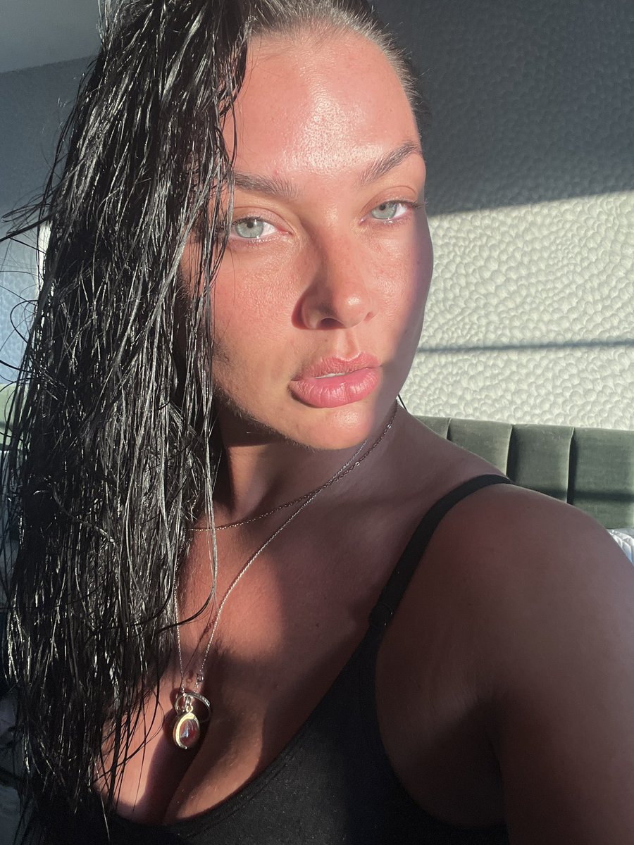 Golden Hour Hits 😘

Getting Prepped For Tomorrows Content Shoot Day 🤪

All Vids Will Be On My 🔗