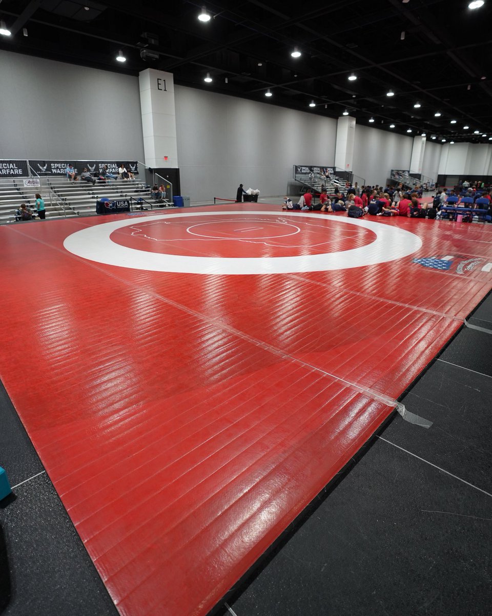 resilite's tweet image. The Finals Stage. The Resilite Standard.

Every Greco and Freestyle national championship match at Junior Duals went down on a Resilite mat—custom-made for the Wisconsin Wrestling Federation. 🏆

Proud to see our work on the biggest stage this weekend.

#Resilite
