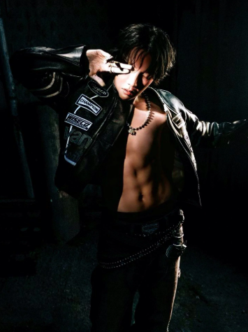 AboutMusicYT's tweet image. Killin It Girl by J-Hope and GloRilla debuts at #40 on Billboard HOT 100.