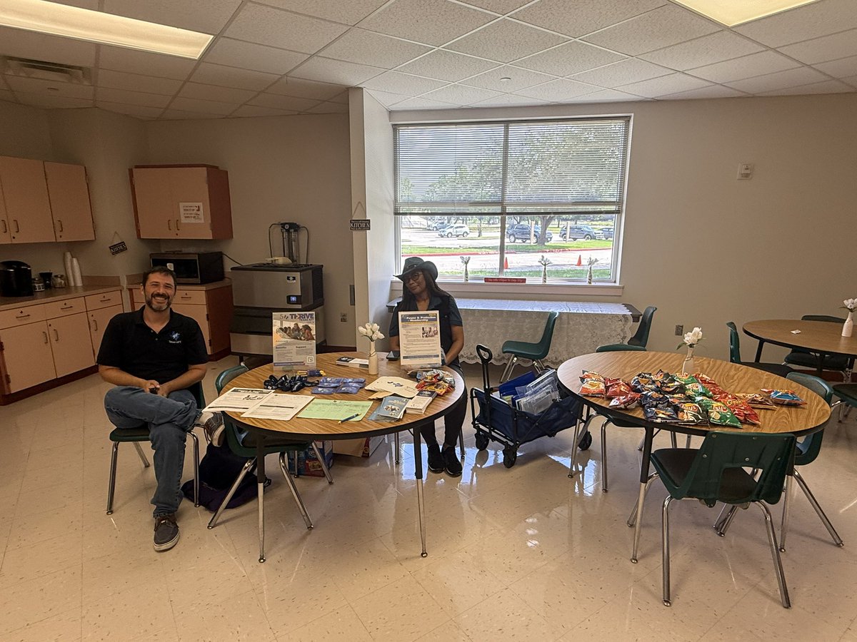 Thank you <a href="/AftSpring/">Spring AFT</a> for coming by Salyers Summer School to speak with our staff and providing pizza!!!  <a href="/LaTracyHarris/">LaTracy Harris, Ed.D</a> <a href="/HilarionMartin1/">Hilarion Martinez</a> <a href="/SISD_CoA/">K. Cuellar</a> <a href="/cwilli510/">Cecily Parker</a>