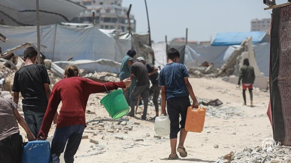 🚨 UN reported that Israeli authorities denied half of coordinated aid movement requests in Gaza Strip over weekend, severely hampering critical humanitarian operations  

👉 Fuel, water delivery and body retrieval hindered by Israeli restrictions, spokesperson says