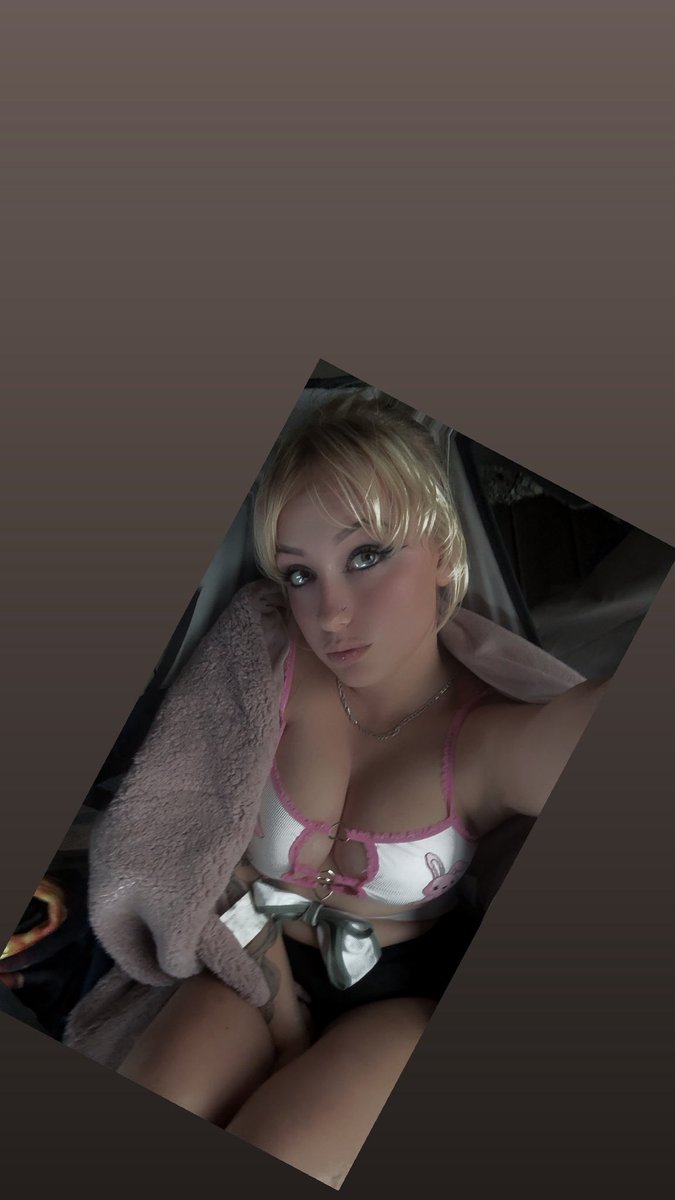 Lucy2evil's tweet photo. Bunn bun https://t.co/XRzoKn0aCb