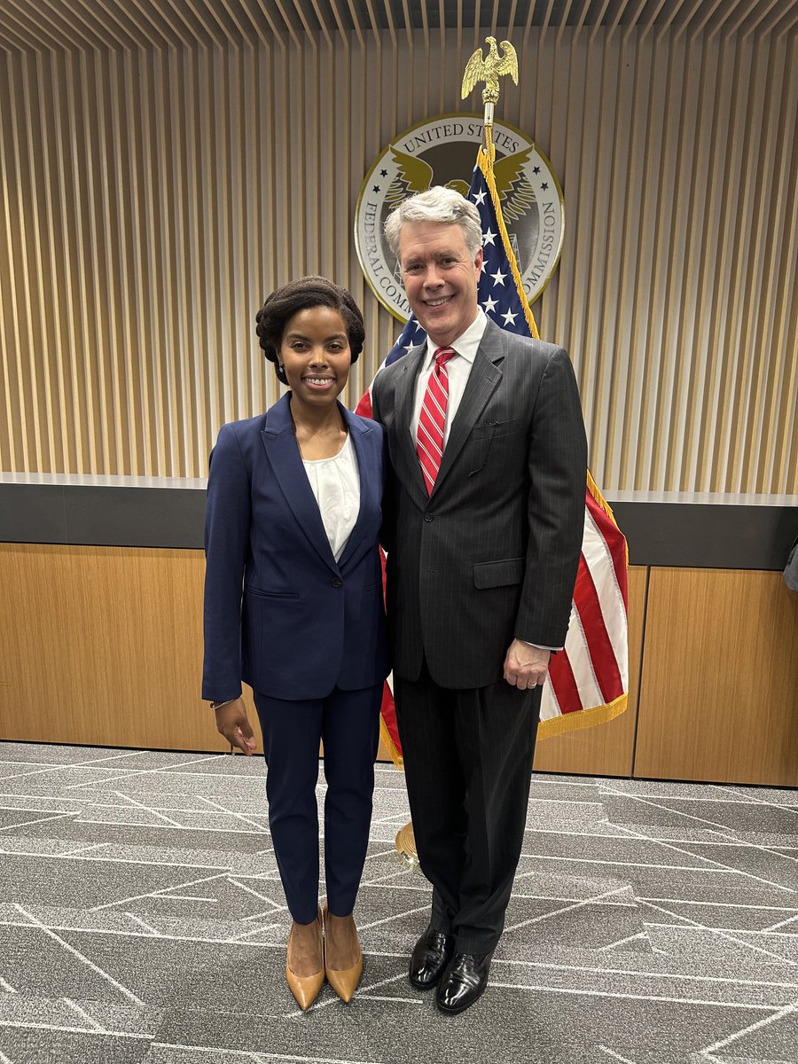 McDowellTweet's tweet photo. Great to be at the ⁦@FCC⁩ to see Olivia Trusty be sworn in as America’s newest Commissioner! 🇺🇸 She will be a superb colleague to ⁦@BrendanCarrFCC⁩ and ⁦@AGomezFCC⁩. Lots to accomplish as we work together! https://t.co/uNxopPLvjp