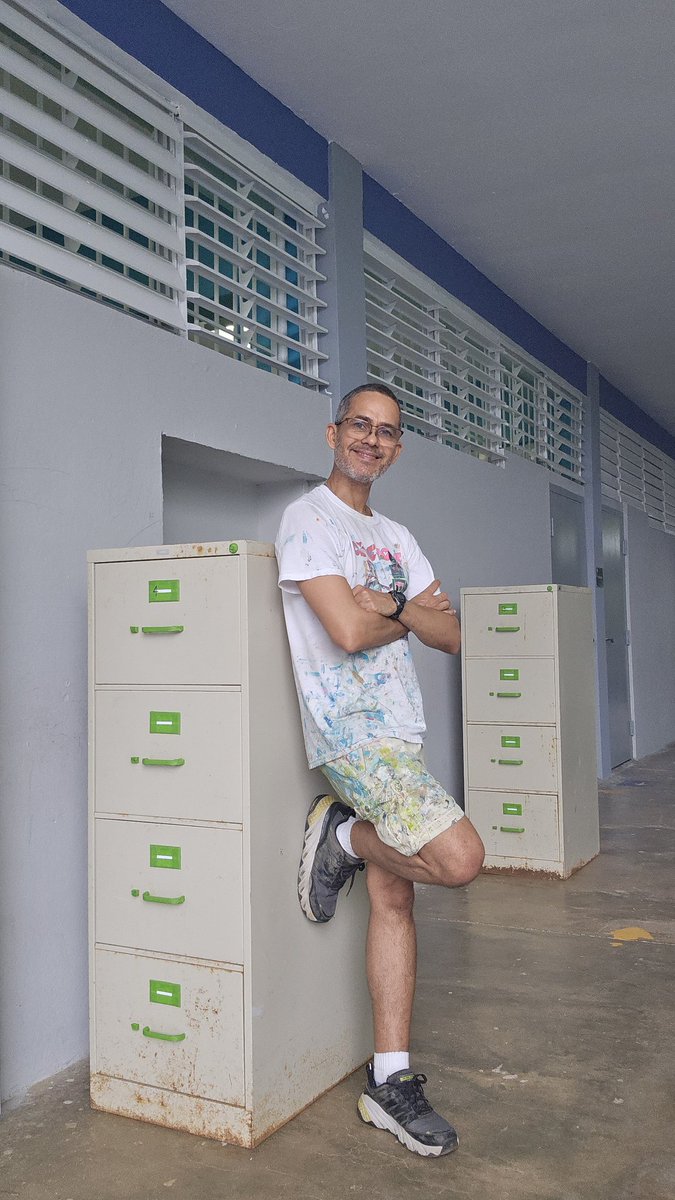 Today, I've been working on getting the file cabinets of my classroom ready to be painted.
#WritingCommunity #writing #writer #wip #painting #teacher