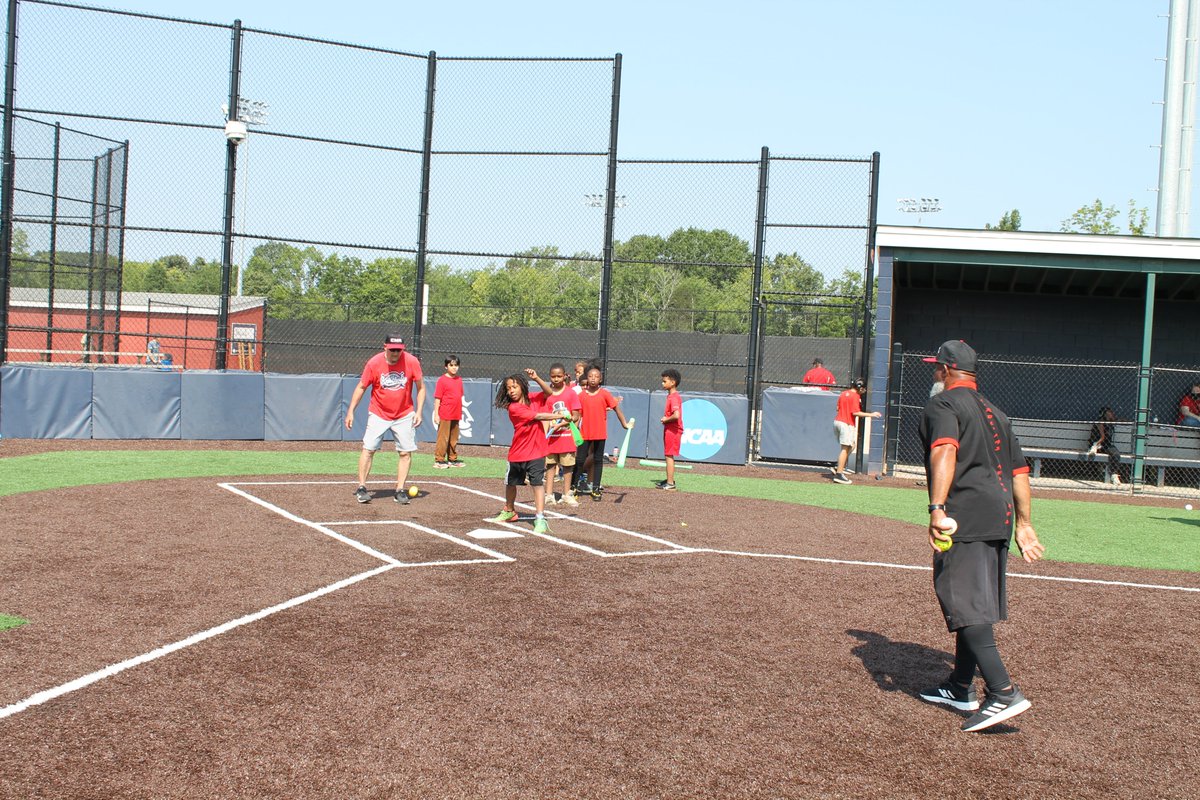 Knothole Foundation of the Carolinas (@knotholenc) on Twitter photo We LOVE hosting camps & clinics for youth in our community!
We're THRILLED to partner with the Salvation Army Red Shield Youth Center (<a href="/SalArmyCLT/">Sal Army Charlotte</a>) on a youth baseball clinic this Tuesday! Looking forward to a great day on the field from 10:00 AM to 12 PM!
#community We LOVE hosting camps & clinics for youth in our community!
We're THRILLED to partner with the Salvation Army Red Shield Youth Center (<a href="/SalArmyCLT/">Sal Army Charlotte</a>) on a youth baseball clinic this Tuesday! Looking forward to a great day on the field from 10:00 AM to 12 PM!
#community