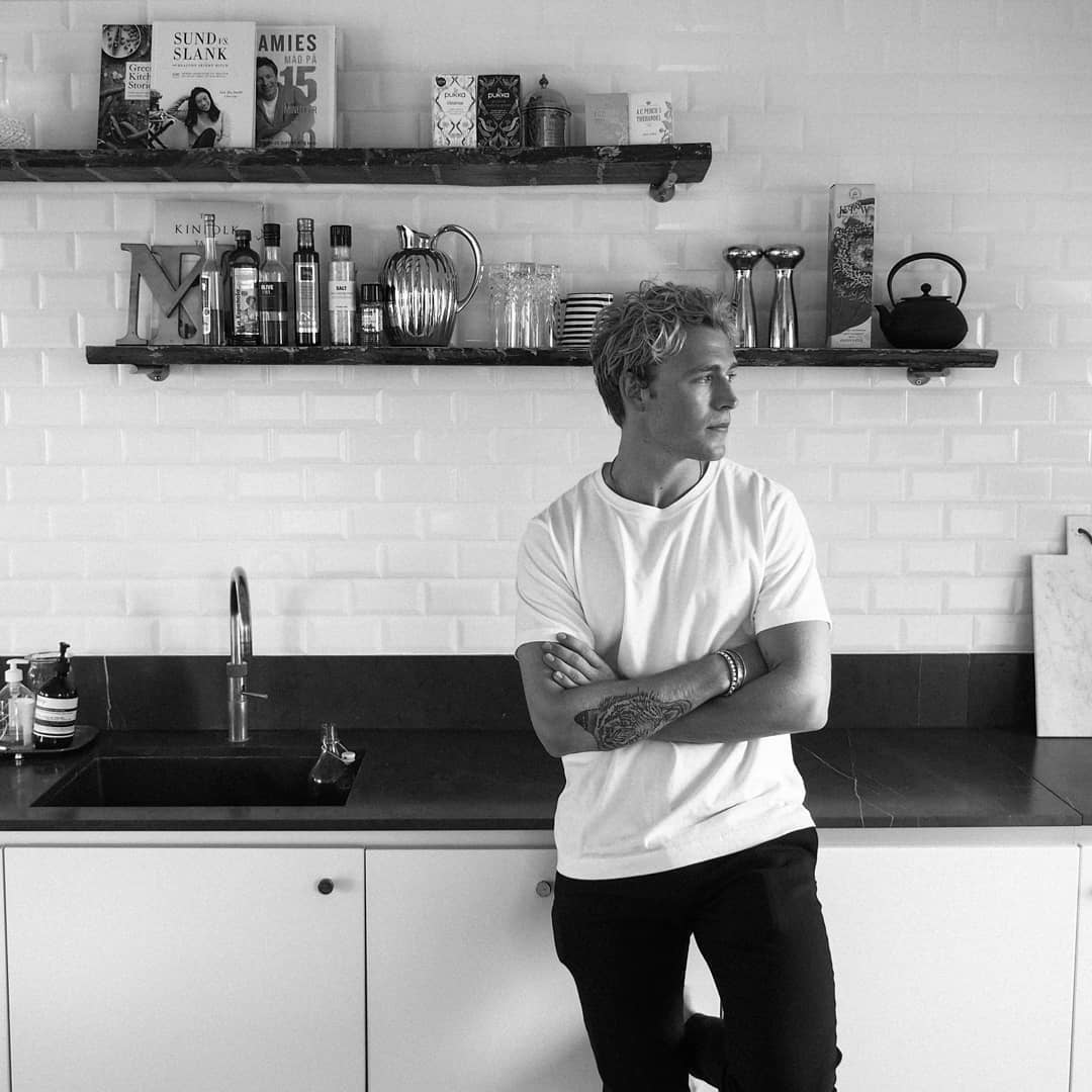 PierreVanHeusen's tweet photo. Had a great talk and photo session with @nmeaustralia the other day 😊 We talked about 🆕 music, chasing highs, my littles, growing a beard, not being able to grow a beard and much more 😅 Read the rest of the interview in the link below 🙏🏻 https://t.co/6dYFAkBtwY https://t.co/ZW2U7qxnNw