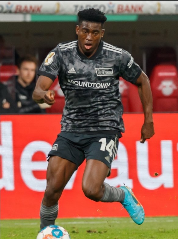 Beşiktaş Nottingham Forest forması giyen Awoniyi ile ilgileniyor 2. Forvet olarak (Fırat Günayer)