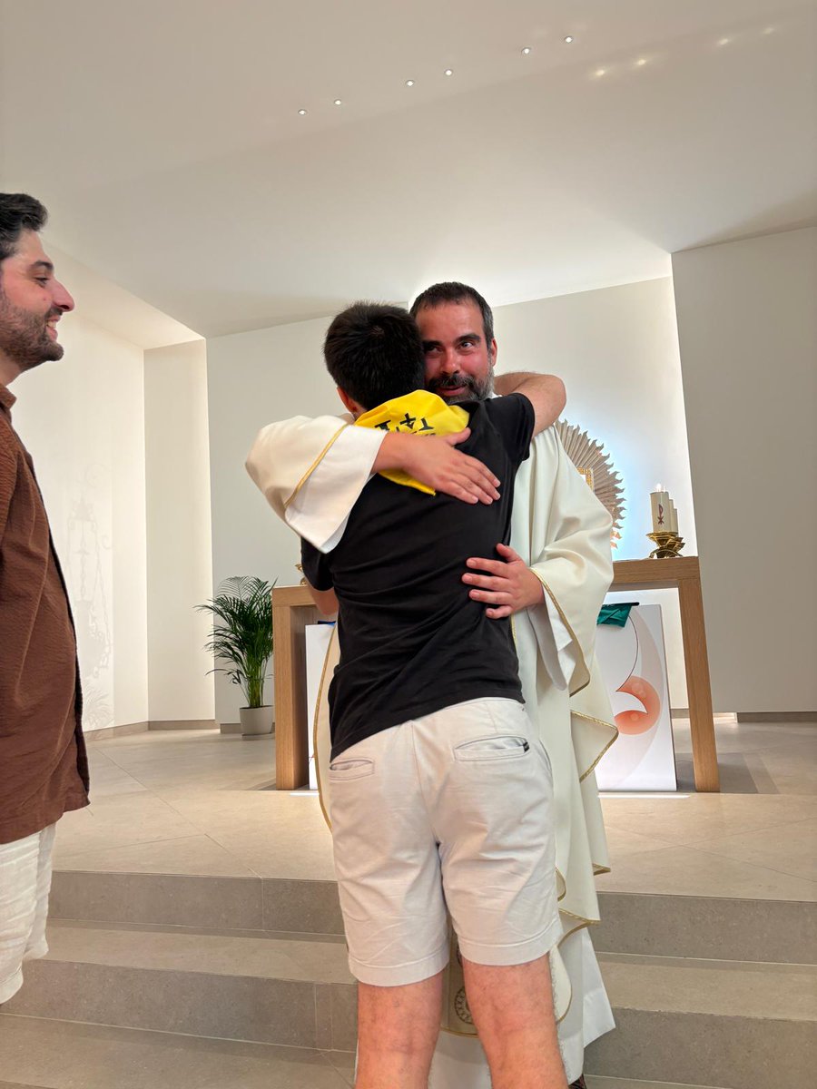 El pasado sábado, en los Pasos de Etapa del área de Madrid-Toledo de <a href="/JMV_esp/">JMV_España</a>, se realizó el Envío de Lucas Pomeda Rodríguez, que participará en la Misión de San Pedro Sula, y de Mario Colás Braña, que participará en la Misión de Puerto Lempira #Honduras