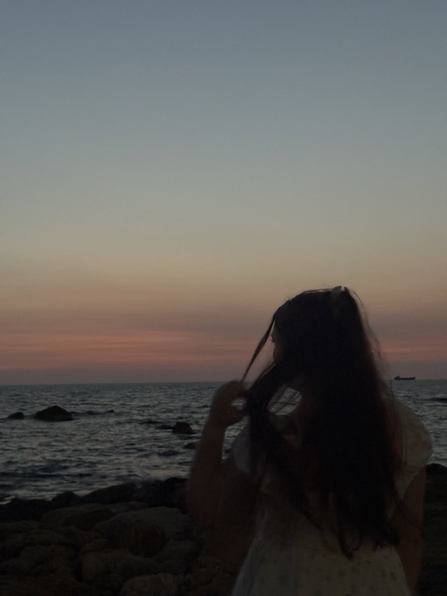 itz_xeph's tweet photo. 🎧🌸🐚✨ https://t.co/yLswDUAUKN