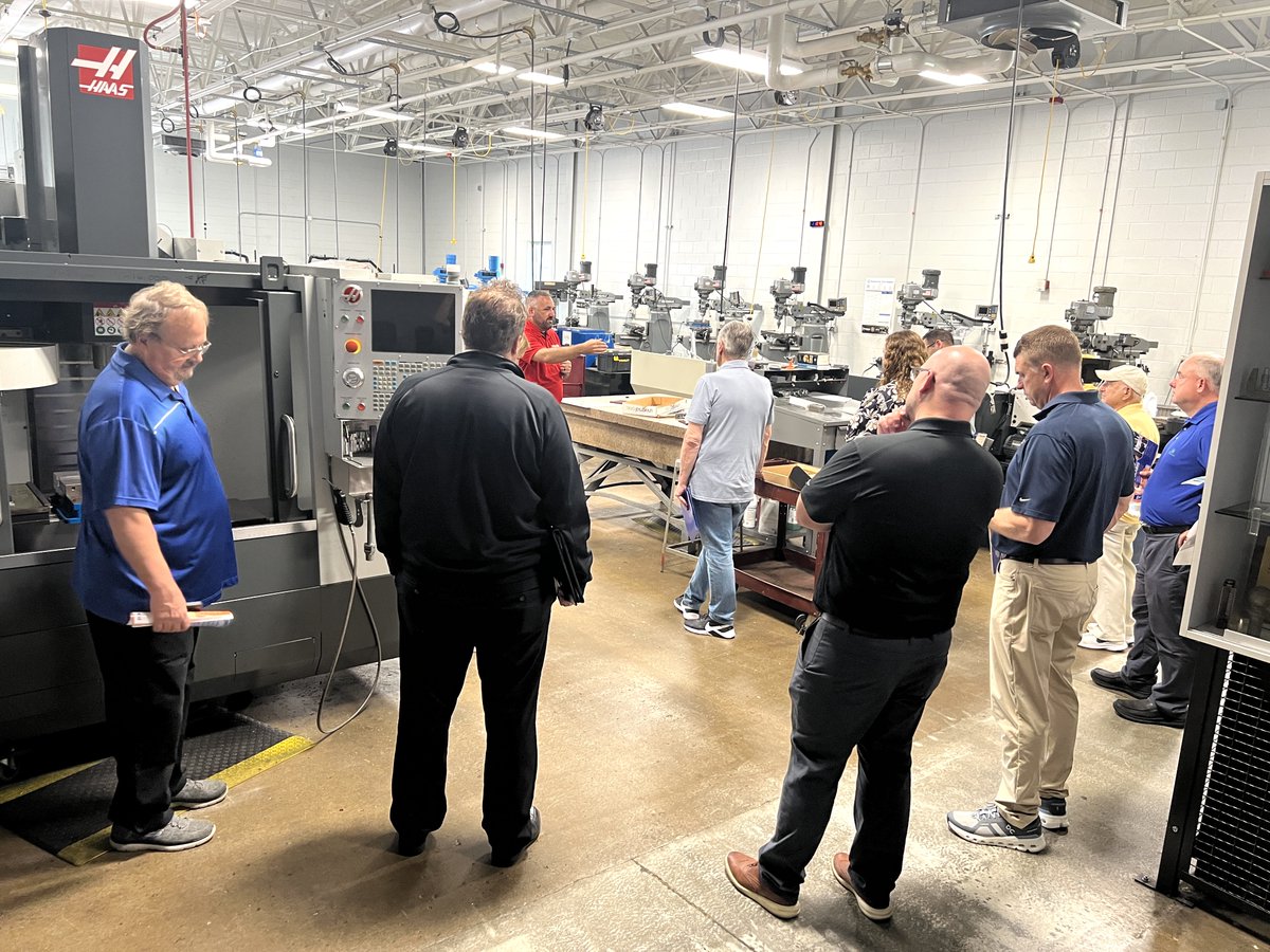 Polaris Career Center (@polariscareer) on Twitter photo This afternoon, we welcomed the Strongsville Economic Development Committee for a tour & New ERA update! Grateful for strong partnerships that help keep our programs aligned w/ workforce needs. <a href="/StrongsvilleGov/">City of Strongsville</a> #PartnershipsMatter #PolarisMeansJobs💪 This afternoon, we welcomed the Strongsville Economic Development Committee for a tour & New ERA update! Grateful for strong partnerships that help keep our programs aligned w/ workforce needs. <a href="/StrongsvilleGov/">City of Strongsville</a> #PartnershipsMatter #PolarisMeansJobs💪