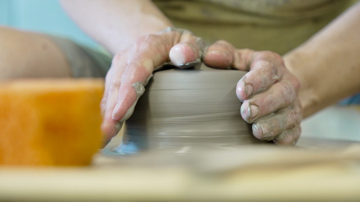 RedDeerPolytech's tweet photo. The Summer Series Workshops begin on July 7! You still have time to sign up for a week-long adult art program, held in our fantastic art studios and instructed by world-class artists.

Pick your spot today! 👇
https://t.co/blZjlocQkZ https://t.co/1lKpjs82Pa