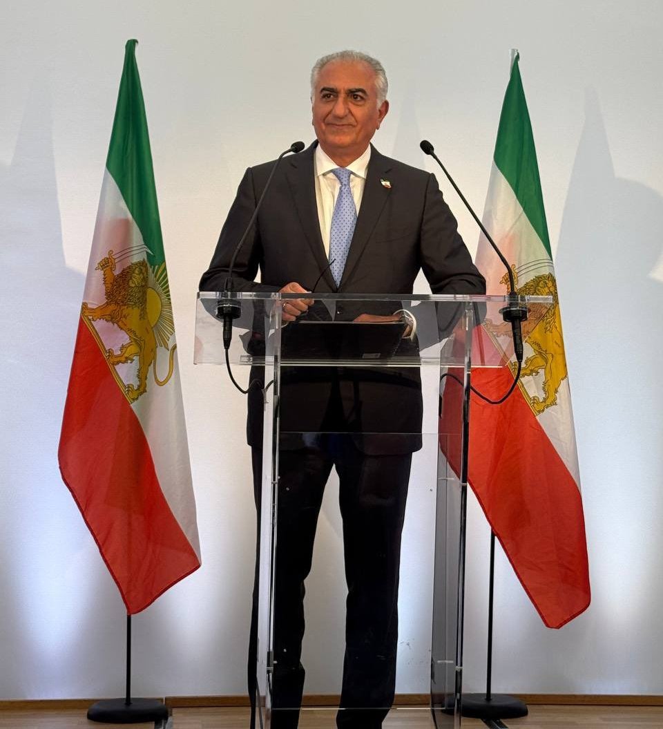 IMbeatreas's tweet image. ما تنها یک برگ برنده داریم
#MIGA
#MIGAwithPahlavi