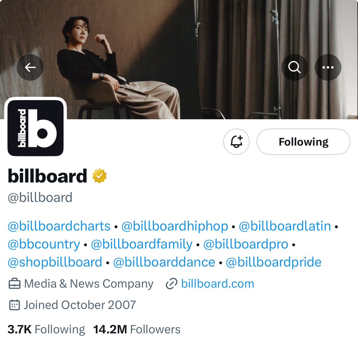 ACE__jh's tweet image. j-hope is still shining on Billboard&apos;s profile, the aura of this header is everything