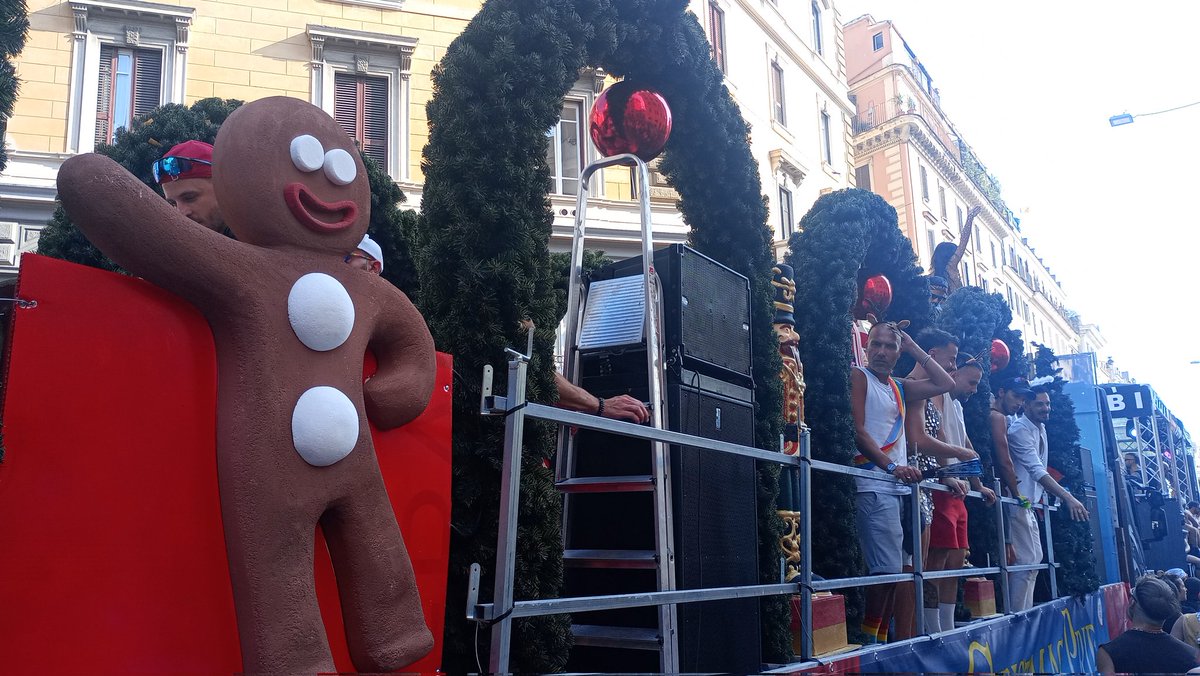 TomderZar's tweet image. Ein paar Eindrücke vom #romapride 🌈 bin ich Euch noch schuldig.