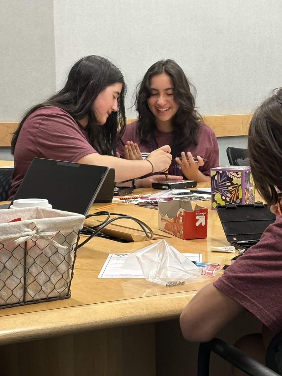 RaptorTECH_SCHS tweet media