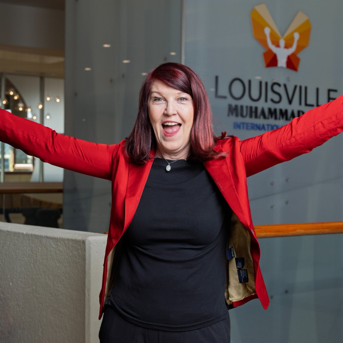 FlyLouisville (SDF) (@flylouisville) on Twitter photo Kate Flannery (aka Meredith from The Office) flew through Louisville before throwing out the first pitch at the <a href="/LouisvilleBats/">Louisville Bats</a> game this past weekend! ✈️⚾
#flyLouisville Kate Flannery (aka Meredith from The Office) flew through Louisville before throwing out the first pitch at the <a href="/LouisvilleBats/">Louisville Bats</a> game this past weekend! ✈️⚾
#flyLouisville