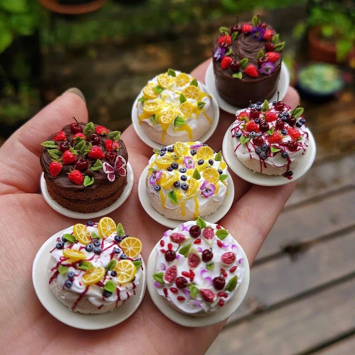 heart_jpg's tweet photo. mini cakes https://t.co/zbwcUBDGTj