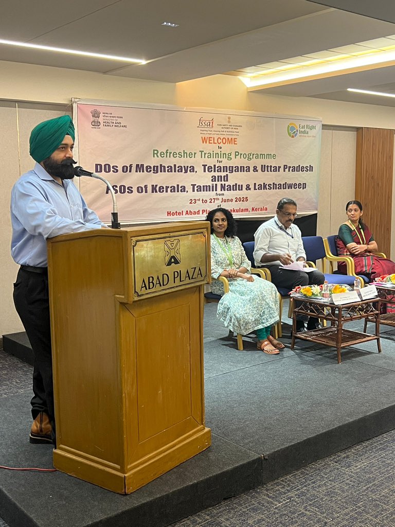fssaiindia's tweet photo. The FSSAI has commenced its Refresher Training Programme for Designated Officers and #FSOs in Cochin, Kerala. This program focuses on enhancing the capacity of officers from Telangana, UP, Meghalaya, Kerala, and Tamil Nadu in all regulatory and scientific aspects of food safety. https://t.co/A7QTnkVtKE
