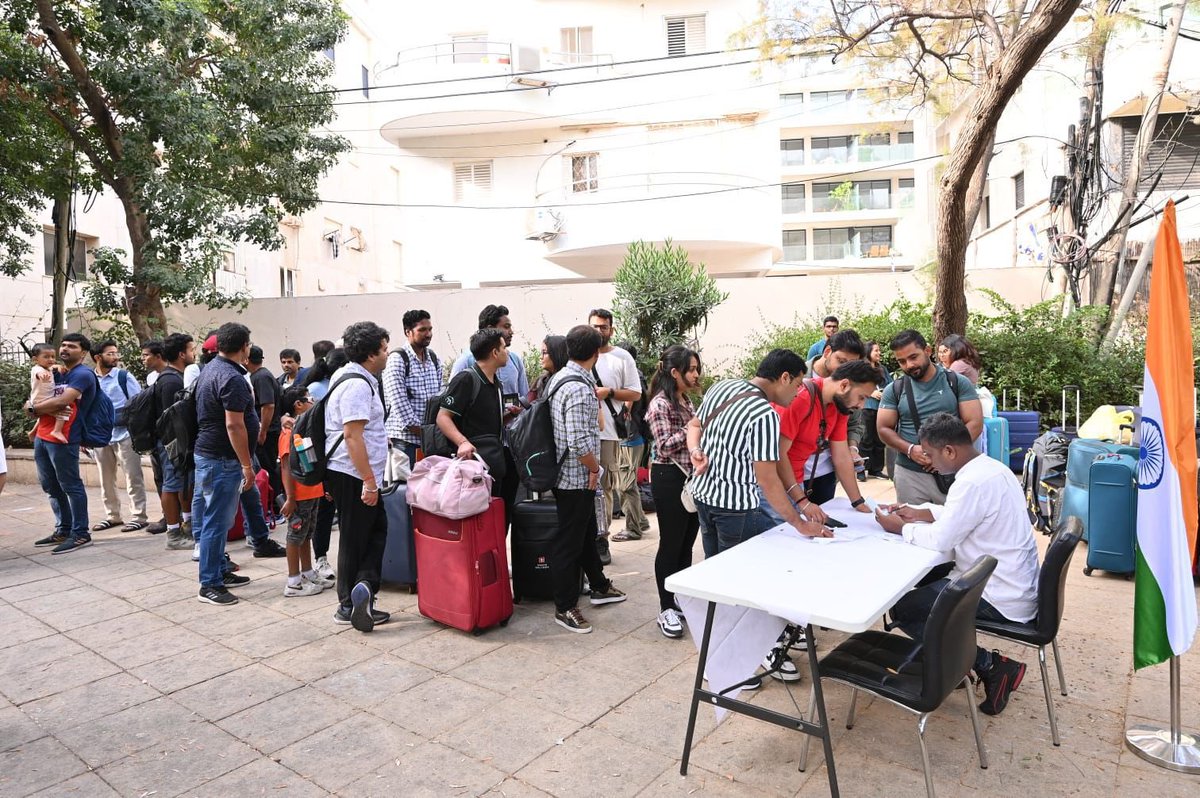 indemtel's tweet photo. 🇮🇳 Under #OperationSindhu, so far 604 Indian nationals have been safely evacuated from Israel via Jordan and Egypt.
 🛬 The first batch of 161 Indian nationals will reach New Delhi on 24 June at 0119 hrs IST. 

@MEAIndia @DrSJaishankar @PMOIndia 
@diaspora_india https://t.co/9LKyLJDOcp
