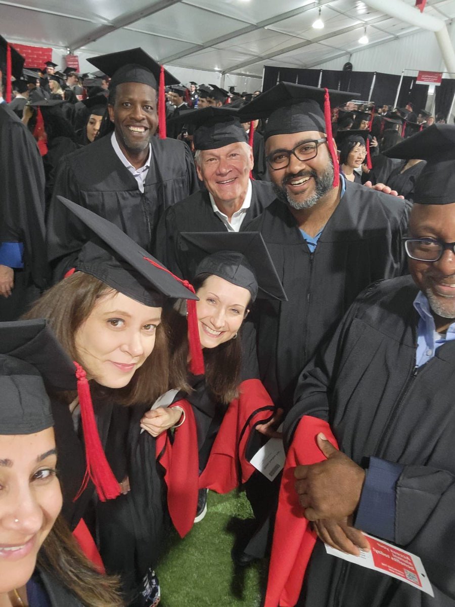 KathrynAMay's tweet photo. Mission complete! This past Friday, I convocated with my Master of Laws in Privacy and Cybersecurity Law from @OsgoodeNews @OsgoodePD @YorkUniversity.

Thanks to everyone who supported me along the way; I know I was a lot to put up with. 😉

#YorkUConvo https://t.co/sODN0voBRh