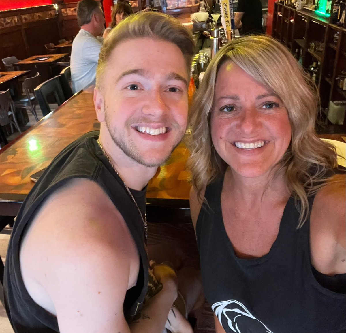 KingBay 🏳️‍🌈 tweet media