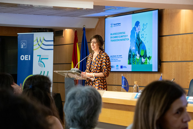 OEI (@espaciooei) on Twitter photo ¿Y qué papel juega #Energytran? 🌍 La directora de Educación Superior y Ciencia de la OEI, <a href="/AnaCapilla5/">Ana Capilla</a> explicó que la iniciativa coordinada por la OEI busca acelerar una transición energética justa y sostenible, y que la baja participación femenina en el sector sigue siendo un ¿Y qué papel juega #Energytran? 🌍 La directora de Educación Superior y Ciencia de la OEI, <a href="/AnaCapilla5/">Ana Capilla</a> explicó que la iniciativa coordinada por la OEI busca acelerar una transición energética justa y sostenible, y que la baja participación femenina en el sector sigue siendo un