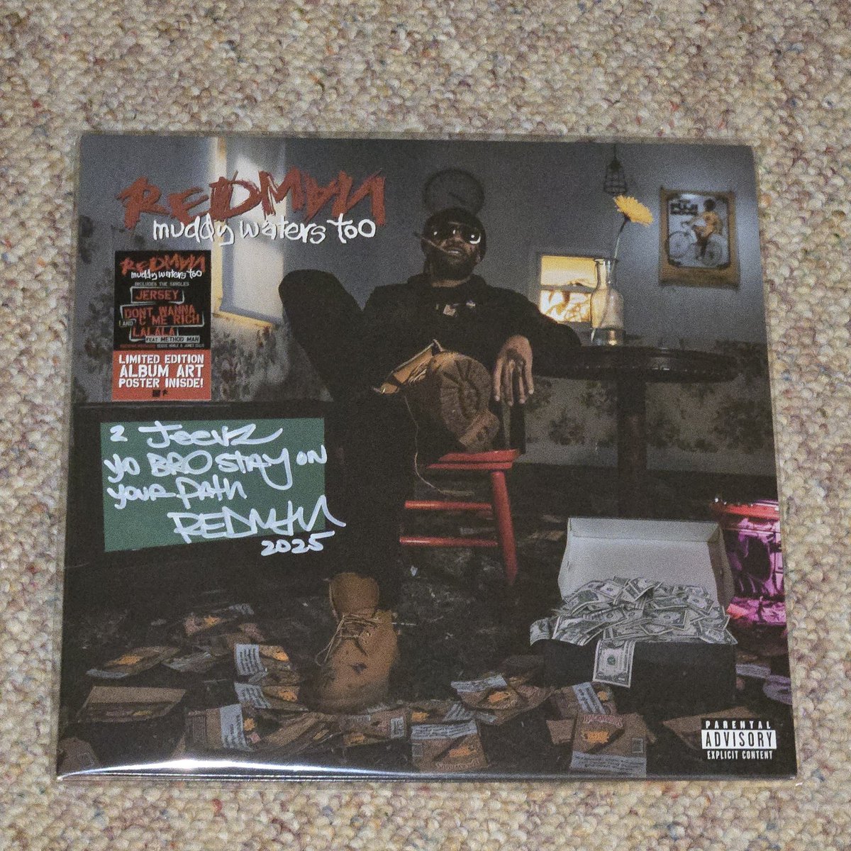 jeevzb90's tweet photo. Muddy Waters Too vinyl signed by my hero Redman @therealredman #jeevzb #redman #muddywaterstoo #funkdoc #gillahouse #defsquad #signedvinyl https://t.co/UEAtpbepjH