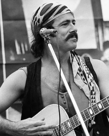 GratefulDead's tweet image. Remembering former Grateful Dead member and lyricist, Robert Hunter, on his birthday today 🌹

If you had to choose your top two favorite Hunter tunes from the Dead’s repertoire, which would they be?

Photos by Ron Rakow / Retro Photo Archive, Ed Perlstein, and Herb Greene