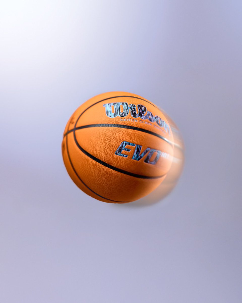 caitlinclarksty's tweet photo. THE EMBRACE BASKETBALL 🔊🏀 Out now: https://t.co/eu8E8DG7Uq #WilsonPartner
Part of the Caitlin Clark x Wilson Signature Series. It looks like a standard Evo NXT but look close. The light blue detailing is a visual of the decibel level at a Fever game. Block out the bad, fuel up on good, and let it drive you.