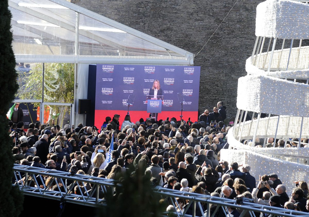 ILLSP_GWU's tweet image. New piece! Alberto Polimeni on the characteristics, purposes served, and paradoxes of Atreju, the Italian far-right's annual gathering. Check it out! illiberalism.org/atreju-the-ita…