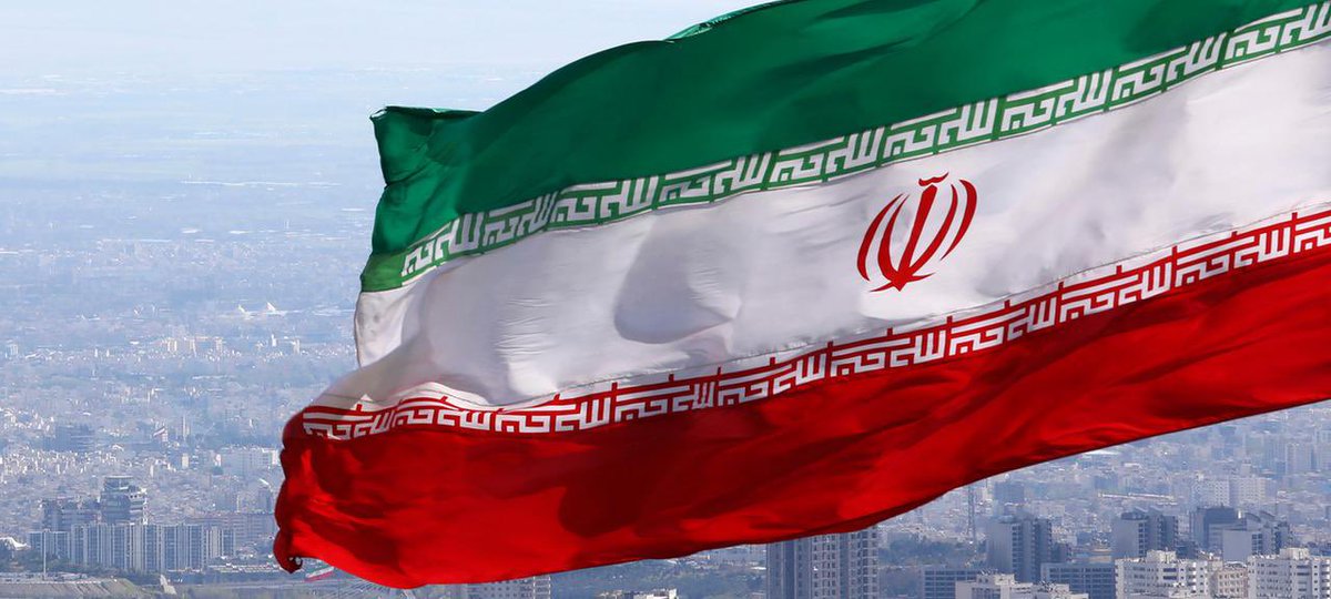 Der Iran steht aufgrund seiner enormen Ressourcen und seiner geopolitischen Bedeutung im Fokus. Das Land verfügt über die zweitgrößten Erdgasreserven und die viertgrößten Erdölreserven der Welt. Zudem gehört es zu den zehn größten Förderländern von Zink, Kupfer, Eisen, Blei, Uran